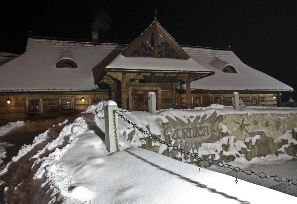 Hotel Zornica Poczesna 외부 사진