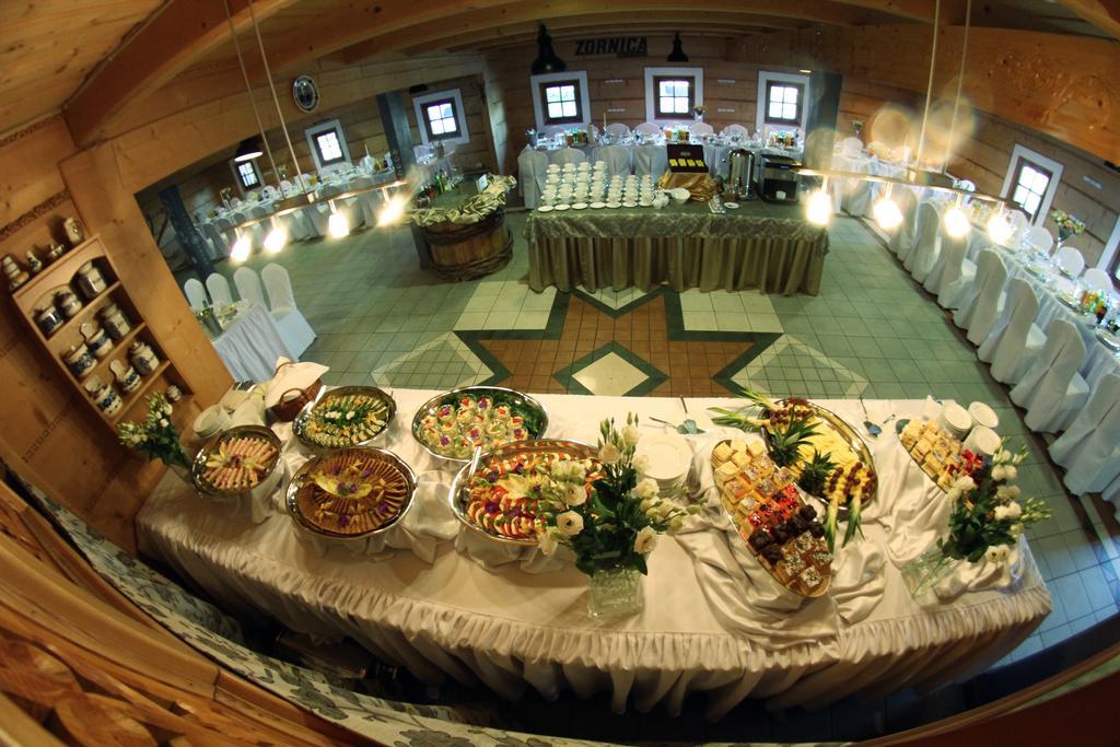 Hotel Zornica Poczesna 외부 사진