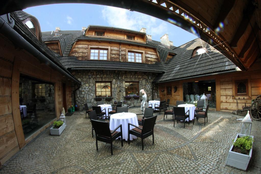 Hotel Zornica Poczesna 외부 사진