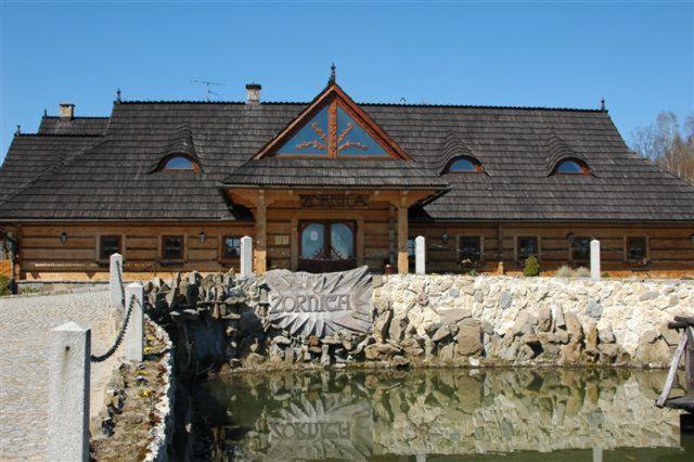 Hotel Zornica Poczesna 외부 사진